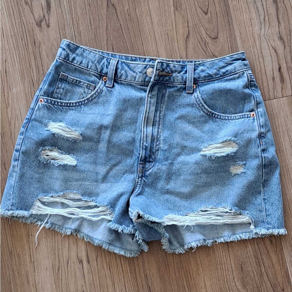 H&M High Denim Shorts Size 6